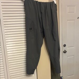 Under Armour Men's Dark Gray Joggers